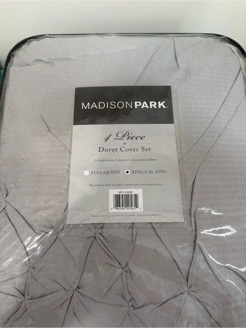 King- Madison Park Light Gray Tufted Comforter - Soft Gray Duvet Set